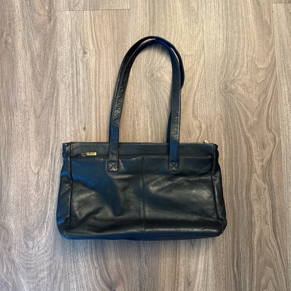 graffeo Handbags - Graffeo made in Colombia, large Black Leather Tote Bag